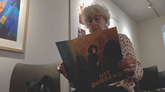 Foto: Maud (89) schenkt 7500 dollar voor oorlogsstripboek voor 3000 kinderen