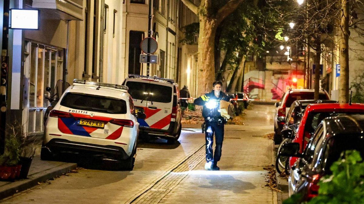 Politie vindt inbreker en drugs in woning: bewoner ook aangehouden