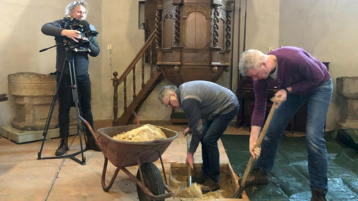 'Opgravingen naar mysterieze doodskist in kerk Zweeloo waren illegaal'