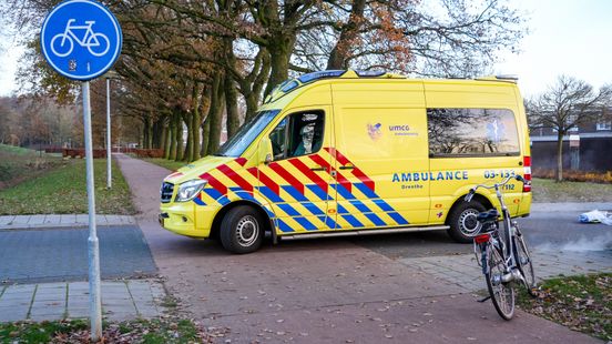 Vrouw ernstig gewond na botsing op oversteekplaats in Emmen.