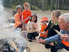 Broodbakken en spelletjes tijdens de Koningsspelen in Rolde