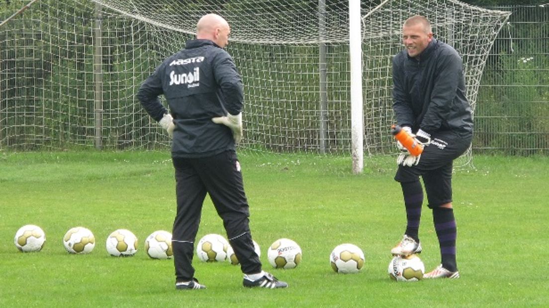 Peter van der Vlag in zijn eerste periode bij FC Emmen tijdens de keeperstraining