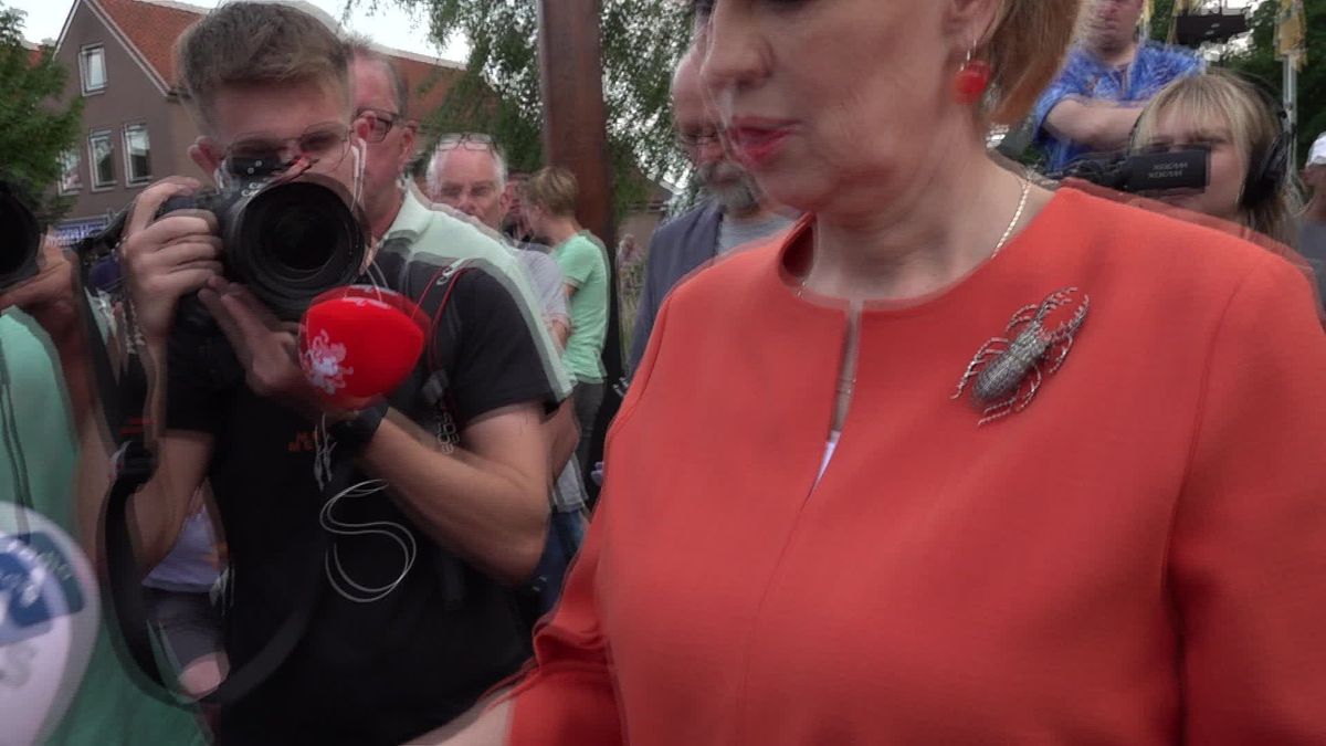 Massaal protest tegen komst azc Albergen