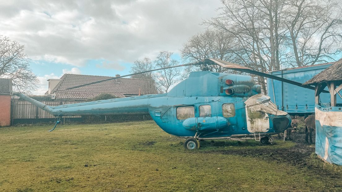 Helikopter in de tuin in Marum