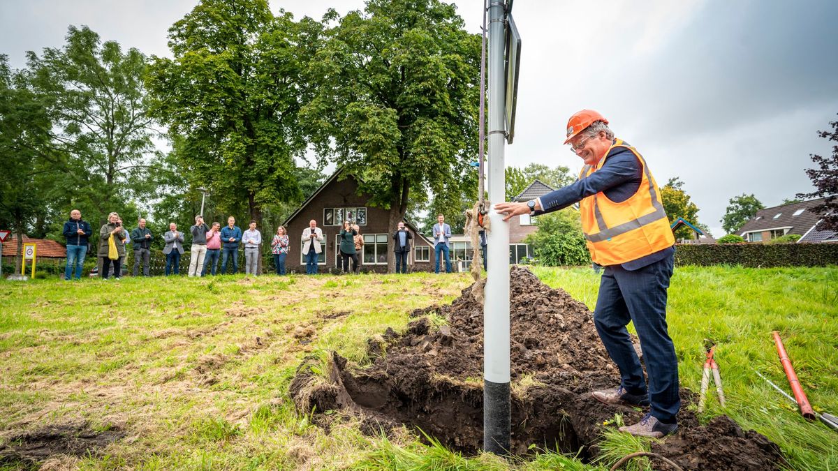 In Assen staat de eerste circulaire lantaarnpaal van Nederland