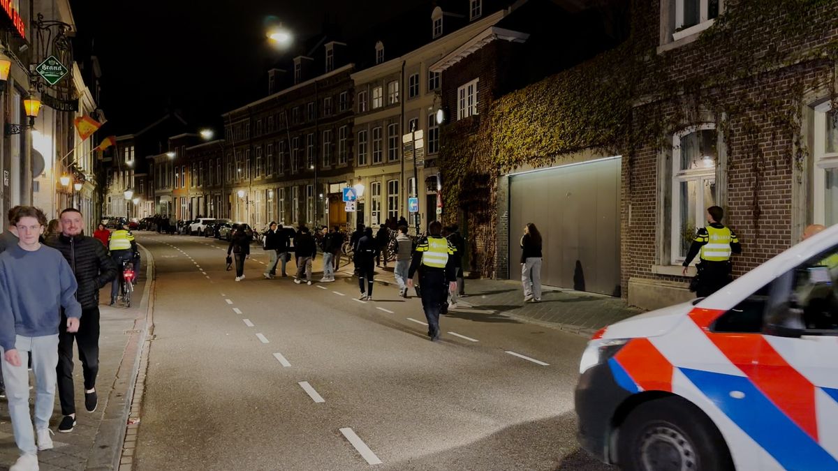 VIDEO: Politie grijpt in na massale vechtpartij Vrijthof, jongeren verdreven