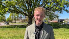 Vrienden Ian en Bastian nemen afscheid van hun busje Legendarische Thomas: 'Onze twaalfde man'