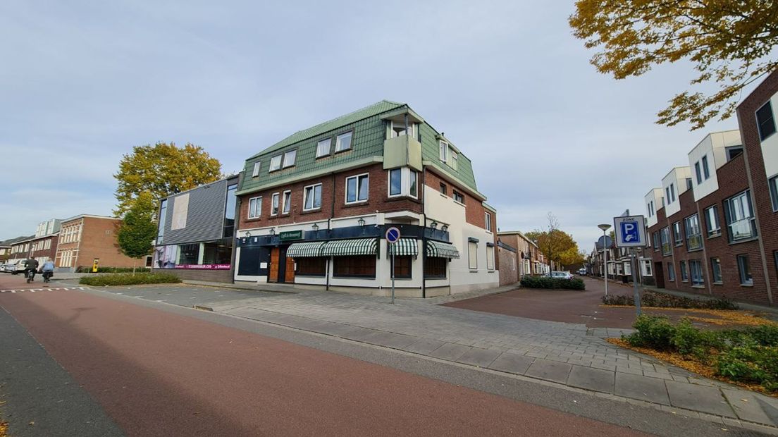 Café in Enschede gesloten na overtreden coronamaatregelen