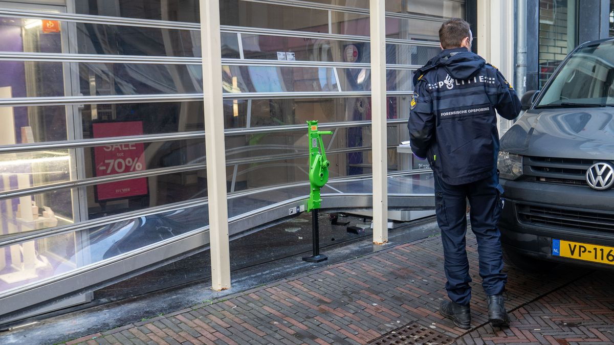 Buit bij inbraak juwelier Deventer was 55.000 euro, één verdachte de cel in