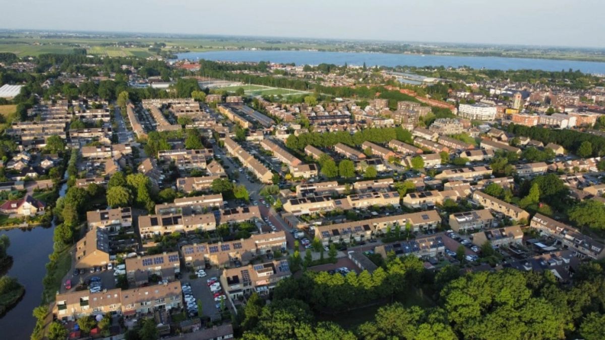 Duizenden woningen in dorp moeten van gas af: 'Bedoeling dat inwoners er iets aan terugverdienen'