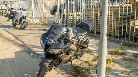 Motorrijder gewond bij botsing in Havelte. Motorrijder gewond bij botsing in Havelte.