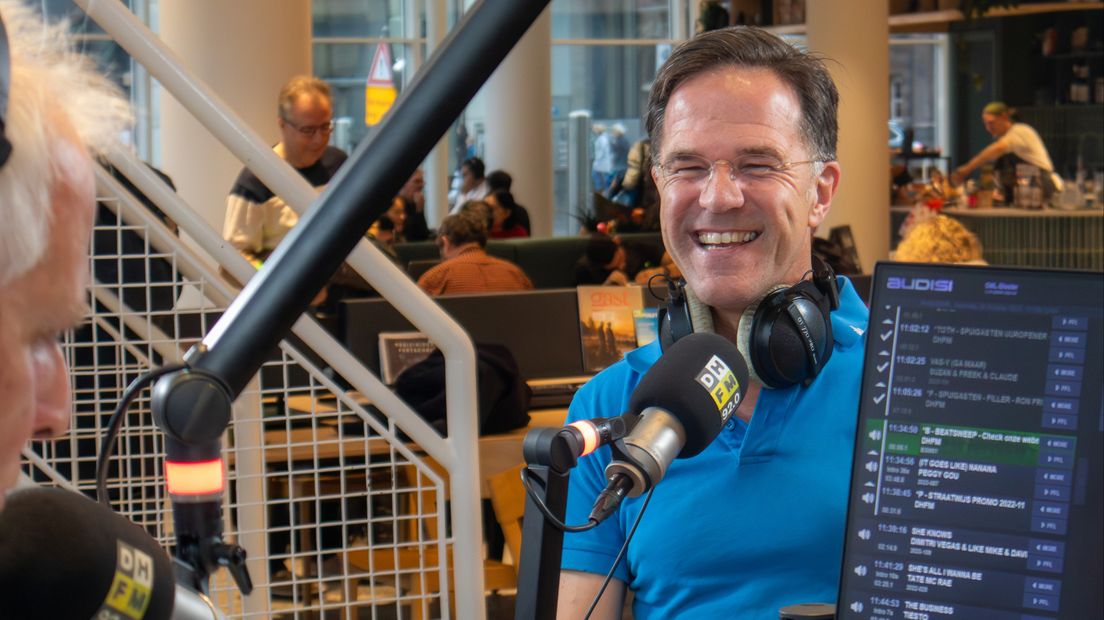 Mark Rutte in gesprek met Ron Fresen