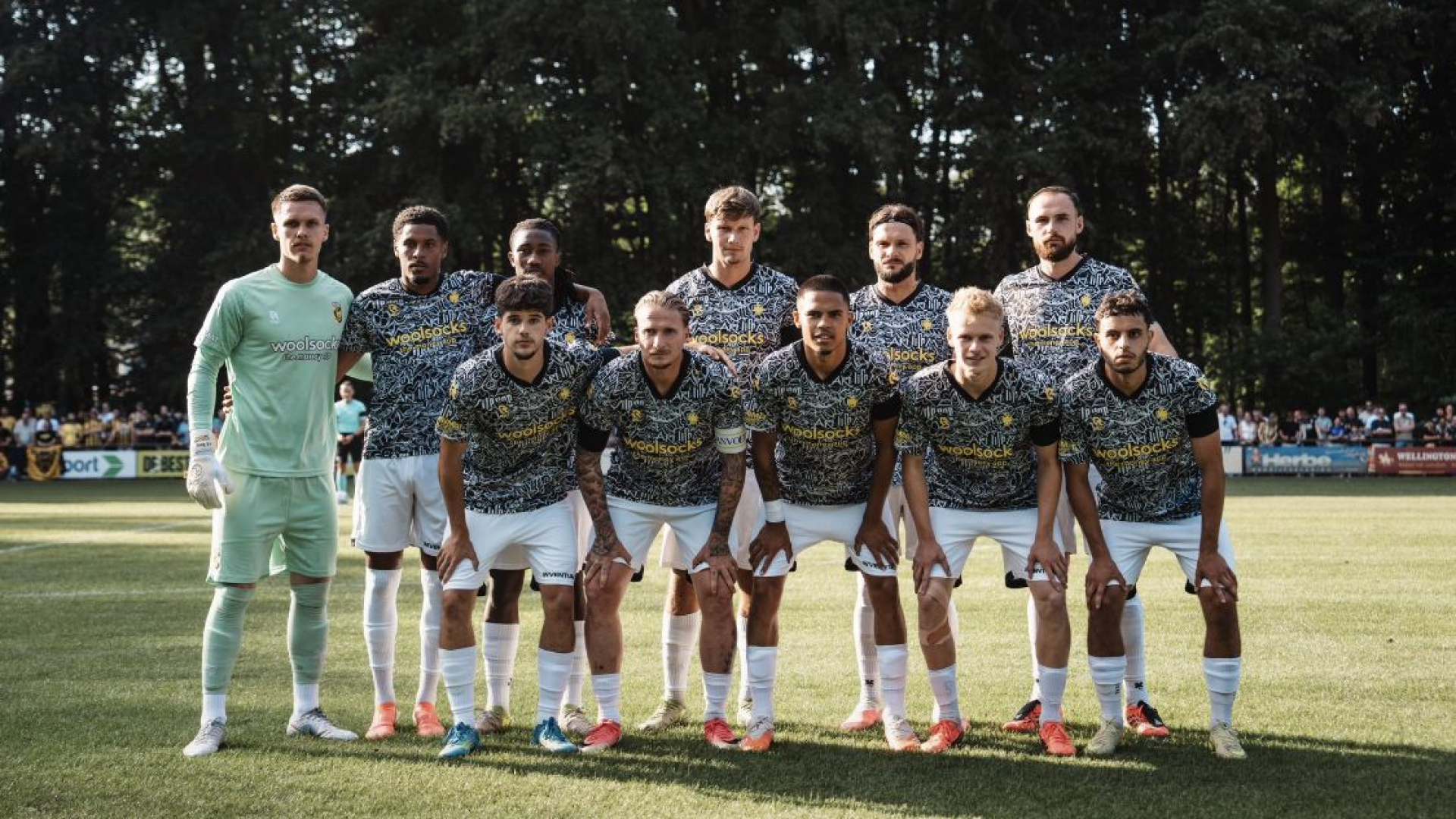 Knap gelijkspel Vitesse • fandag De Graafschap uitgesteld