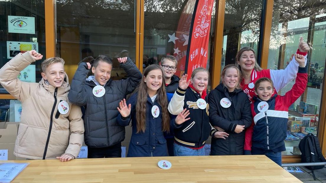 Kinderen in Nootdorp doneren