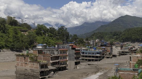 Oud-inwoonster Zuidwolde in Nepal veilig na ramp en start hulpactie Nieuws
