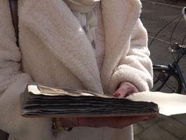 Gevonden fotoalbum uit Tweede Wereldoorlog overhandigd aan familie