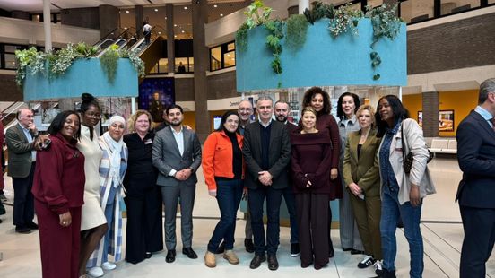 Gevluchte toeslagenouders eisen gelijke compensatie in Den Haag