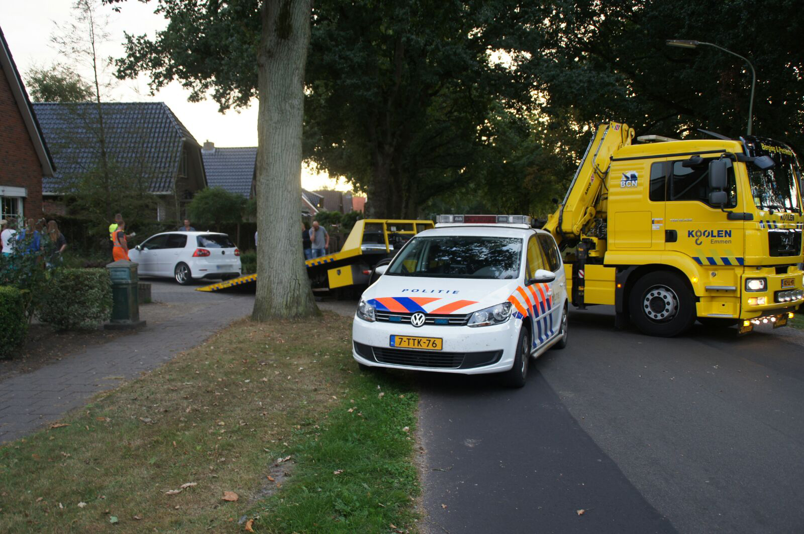Achtervolging na ongeluk met gestolen auto - RTV Drenthe