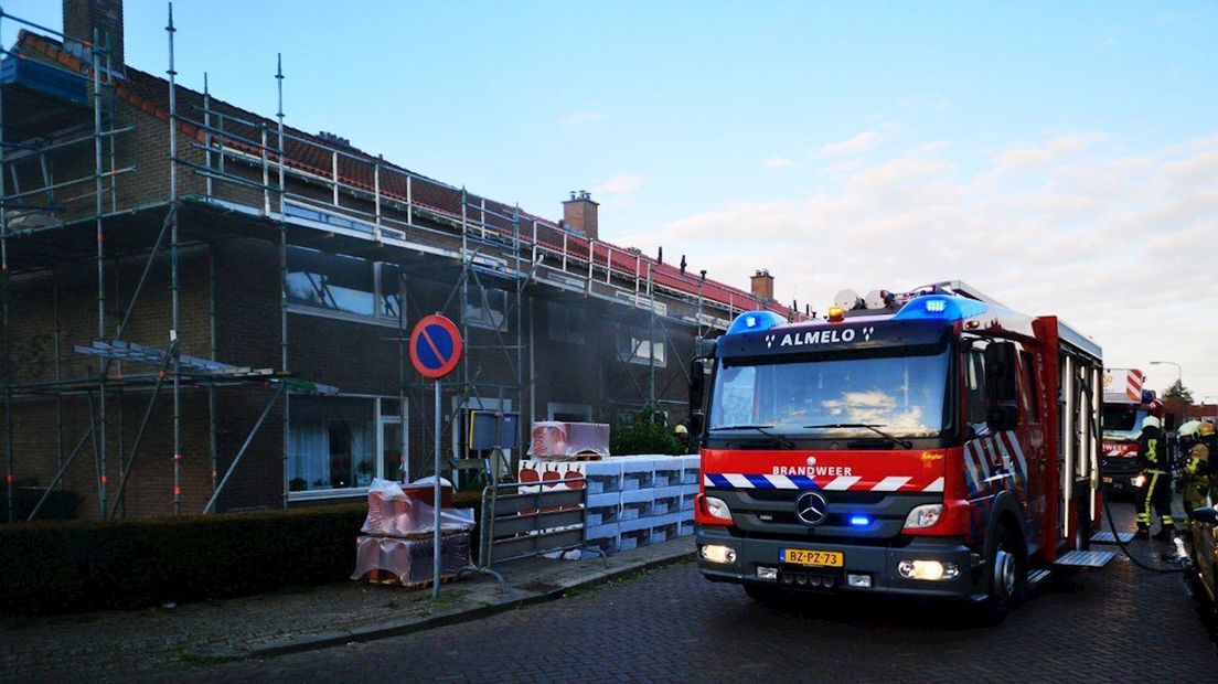 Woning staat in brand in Almelo