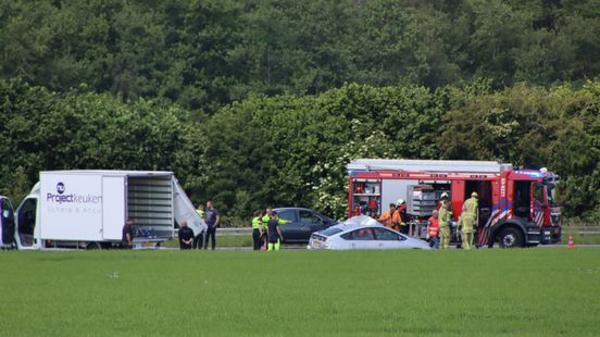 Gewonde bij ongeval op A28 bij Assen richting Groningen. Gewonde bij ongeval op A28 bij Assen richting Groningen.