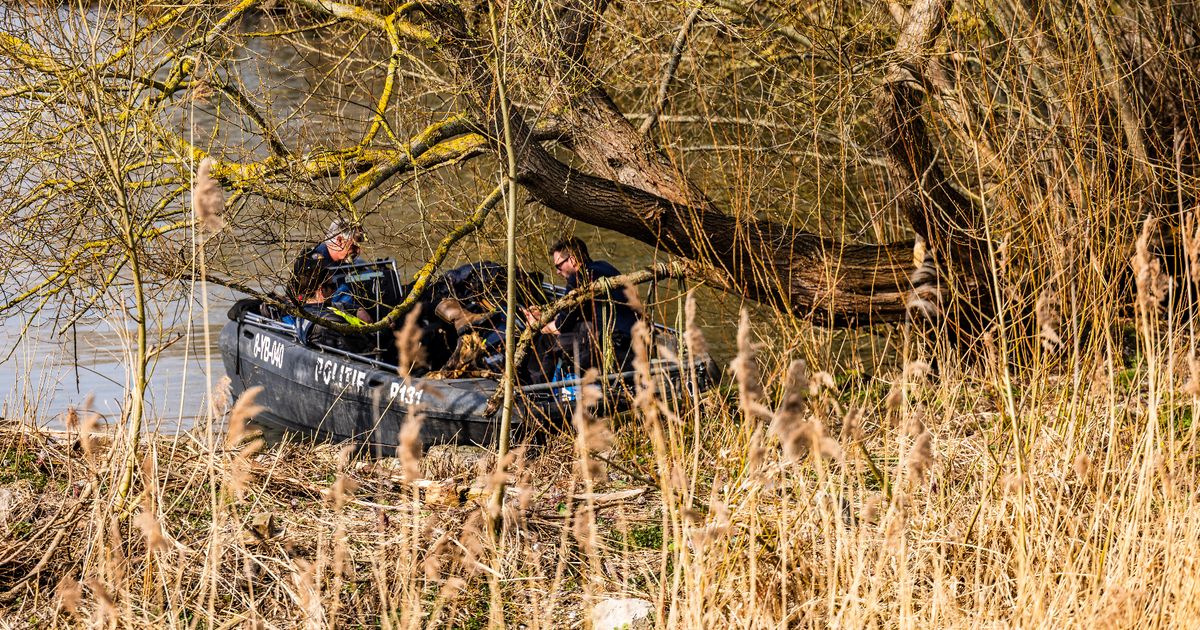 Grote zoekactie in Dordtse Kil naar vermiste Marijke (75) en Yoran (16 ...