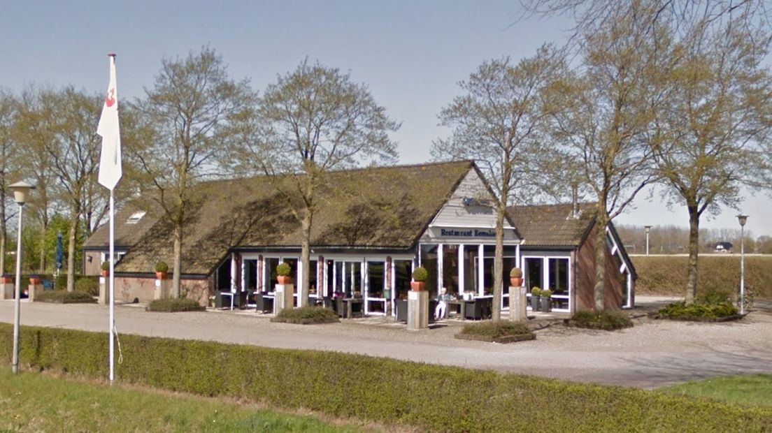 Restaurant Eemshaven gezien vanaf de N33.