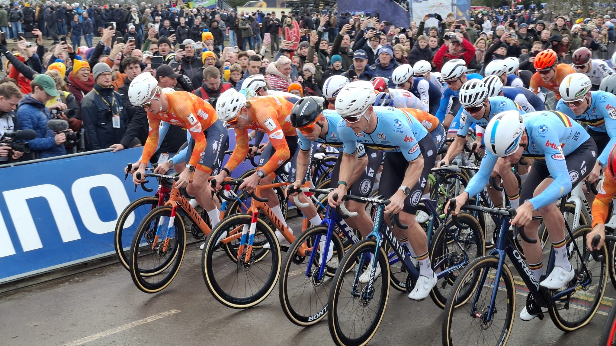 Hulst grijpt naast WK veldrijden 2032: 'Alsof het beste jongetje van de klas in de hoek wordt gezet'