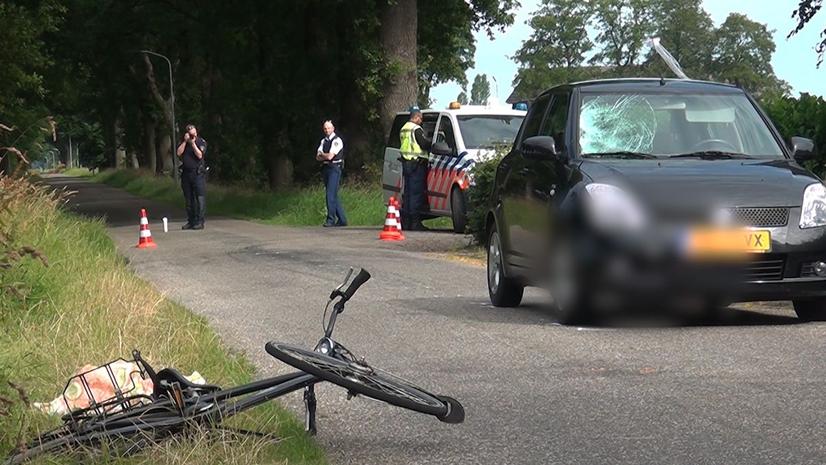 Fietsende jongen ernstig gewond in Odoornerveen