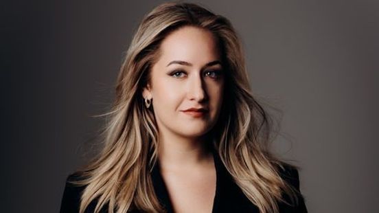 Yentl Vlachos maakt clips voor Claude en Meau: ‘Op mijn filmsets is er geen ruimte voor ego' Nieuws