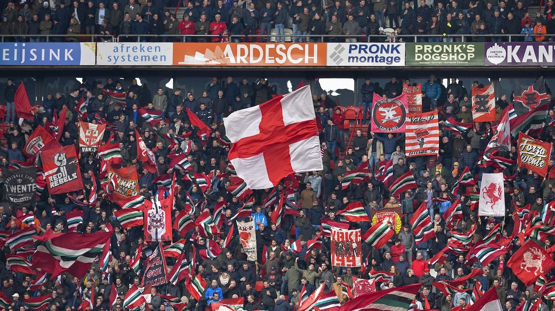 Seizoenkaart niet verlengd? Vriendenkring FC Twente gaat fans die hebben opgezegd bellen