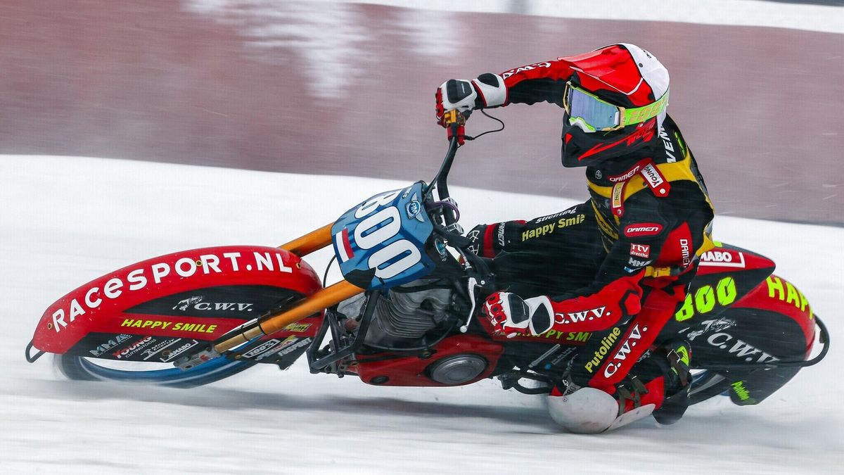 Jasper Iwema rijdt naar negende plaats bij EK IJsspeedway