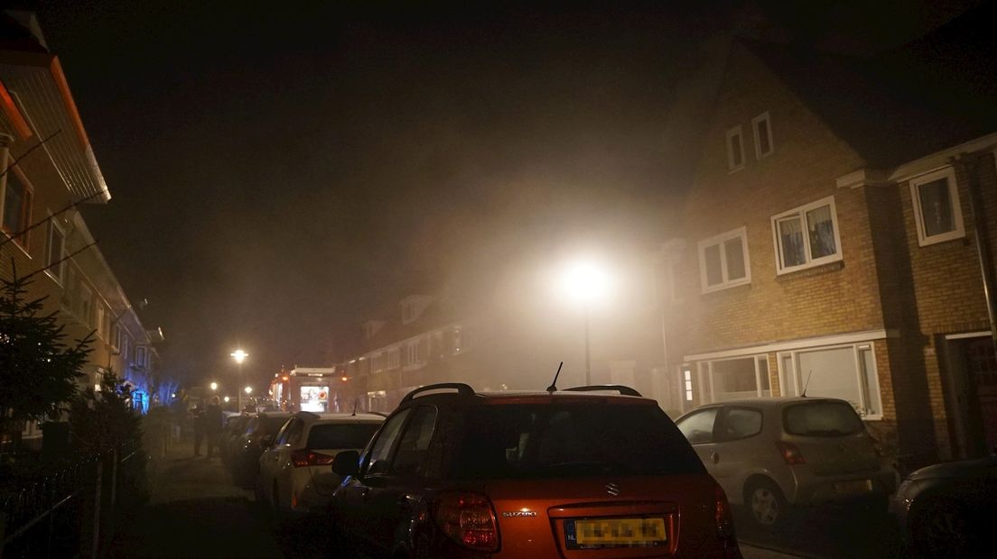 Brand in een woning aan de Gieterijstraat in Deventer, bewoner kon ontsnappen