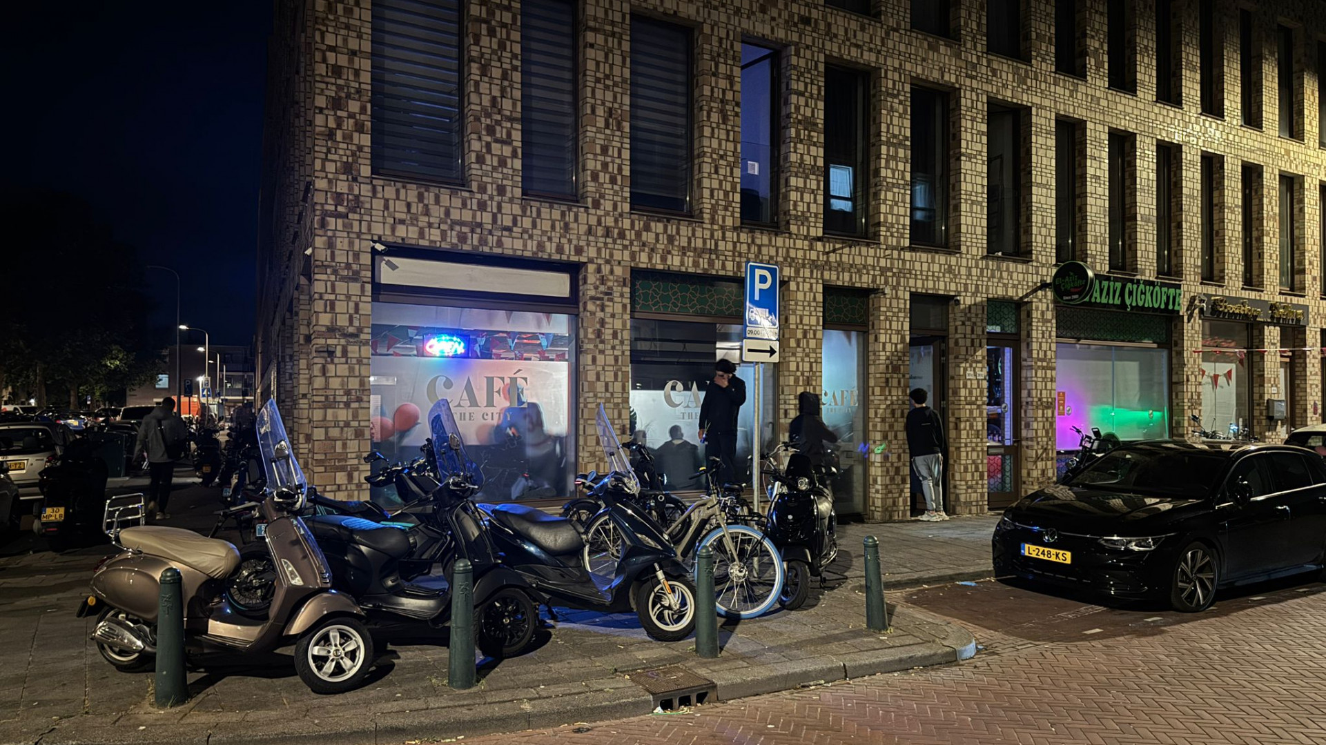 Café in The City