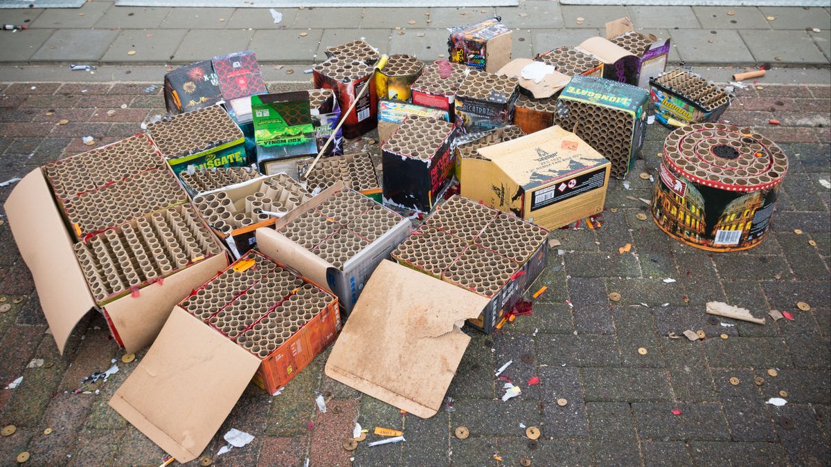 Is de vuurwerkontheffing een bestuurlijke blindganger? Burgemeesters zijn kritisch