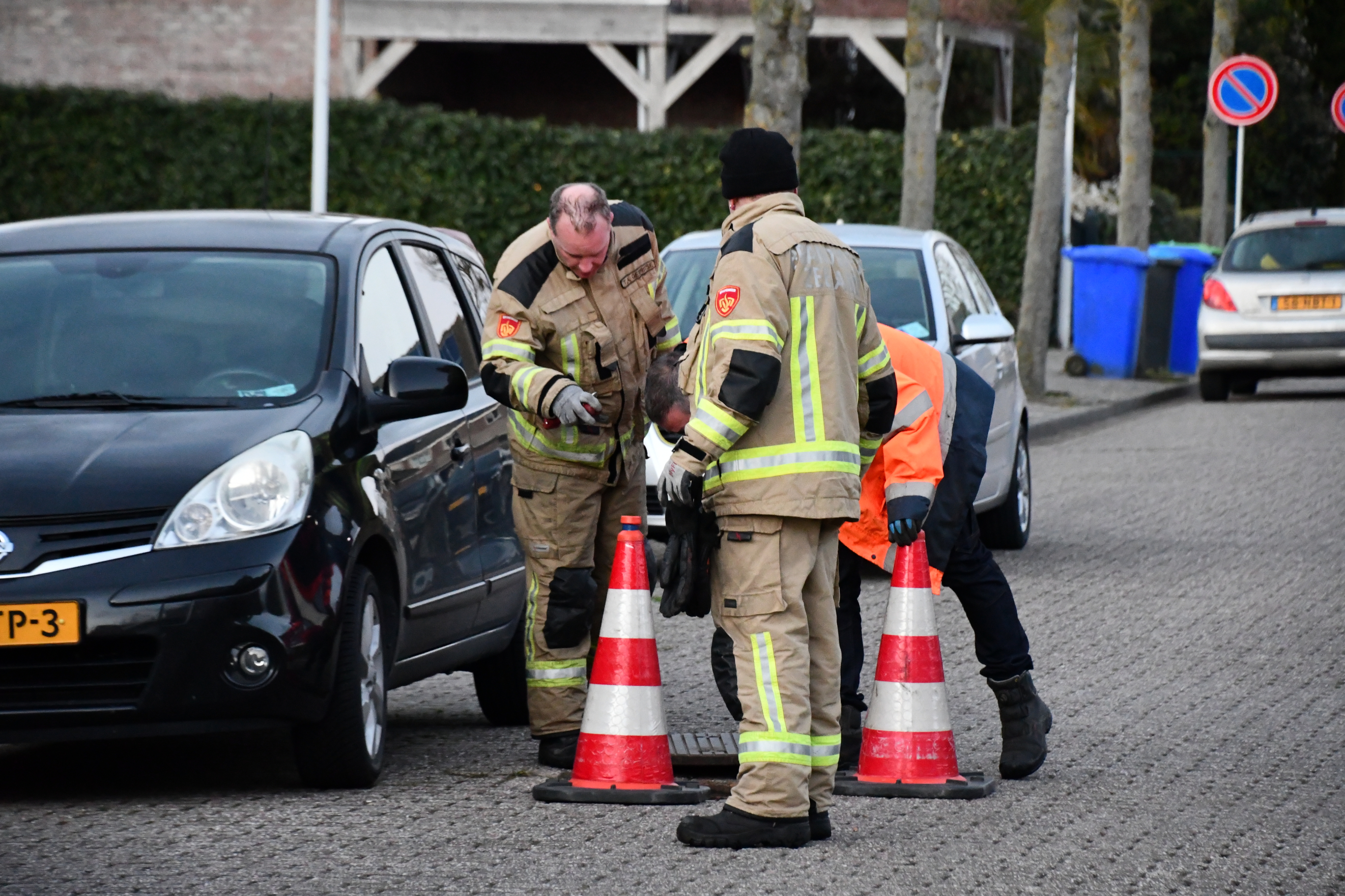 Hardnekkige benzinelucht in Westdorpe: brandweer op onderzoek uit