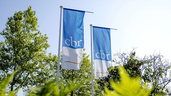 CBR wil rij-examenstalker laten opsluiten als hij doorgaat
