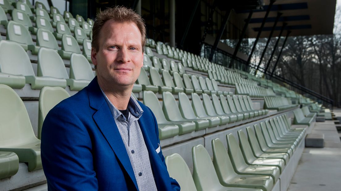 Vitesse directeur Pascal van Wijk over eigenaar Valery Oyf: "Verwacht dat hij nog jaren blijft"