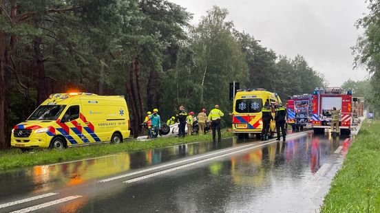 Dode en gewonde door heftige botsing bij t Harde. Dode en gewonde door heftige botsing bij t Harde.
