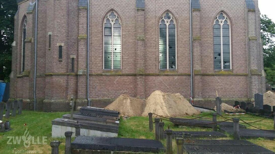 Vernielingen op begraafplaats in Zwolle