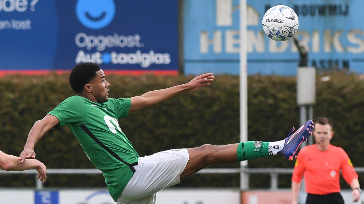 Amateurvoetbal: Scheveningen wint eerste wedstrijd in nacompetitie - Noordwijk in slotfase onderuit