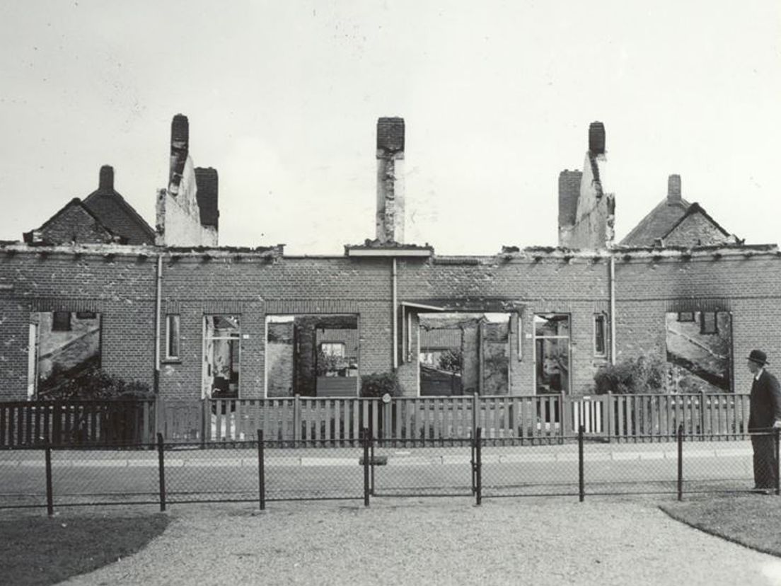 Foto Crayensteynstraat Dordrecht na de gevechten van mei 1940