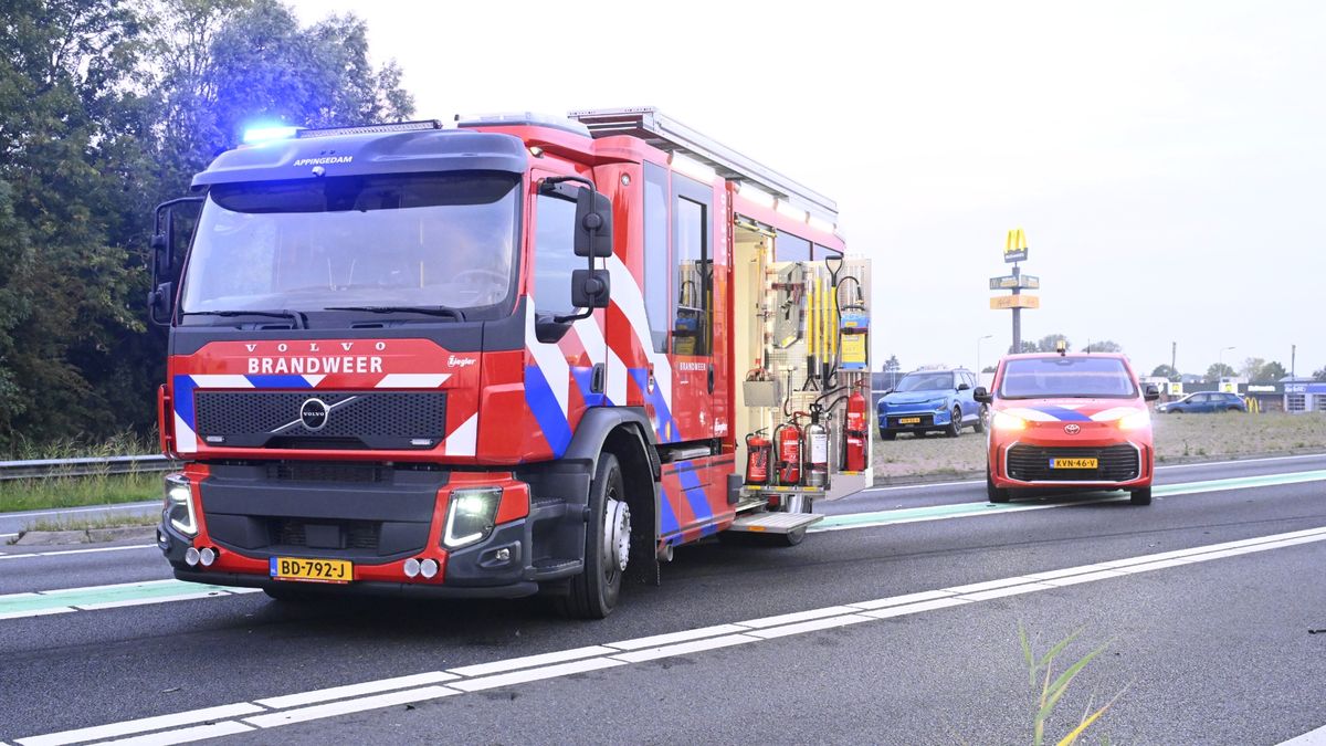 112-nieuws: Ernstig gewonde bij ongeval op de N33 bij Appingedam • Auto's botsen op A7