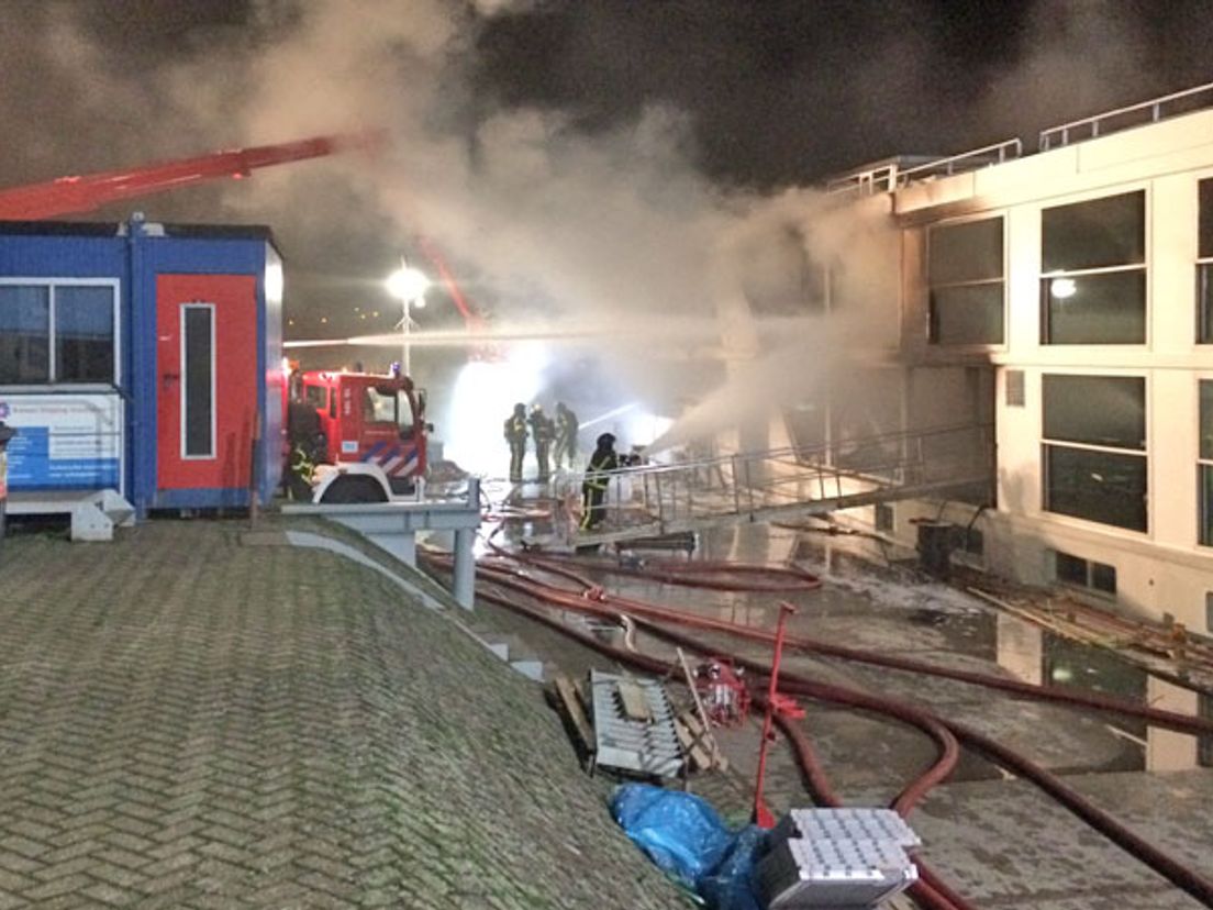 De brand in Hardinxveld-Giessendam (mediatv)