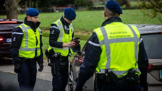 Einde aan Fabers grenscontroles, maar bevoegdheden marechaussee worden ruimer