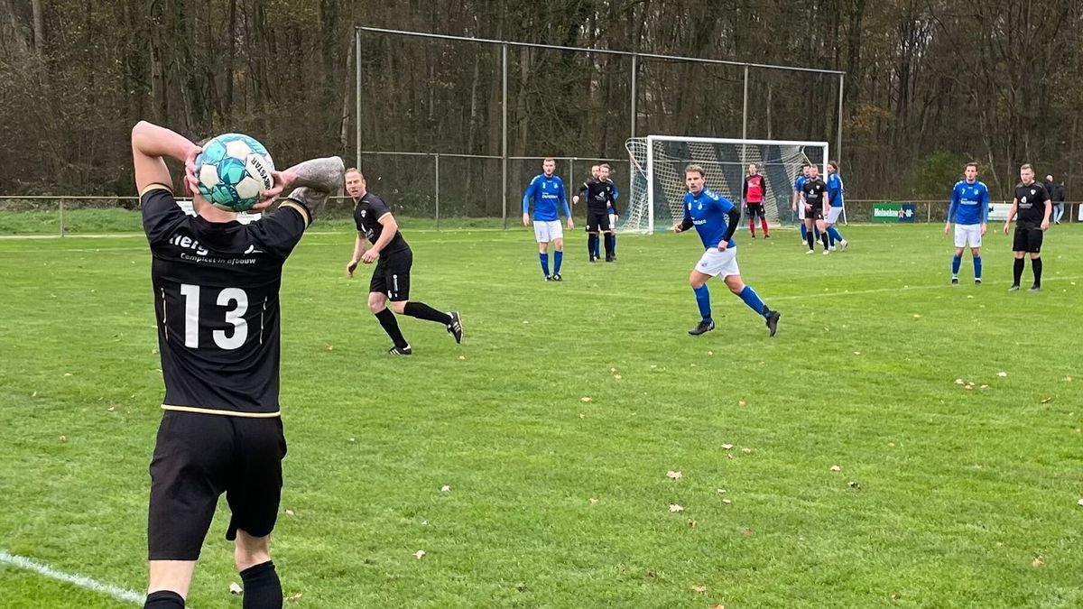 Veenhuizen pakt koppositie in 4D, Alcides en Bargeres blijven winnen en Zweerink nu alleen topschutt