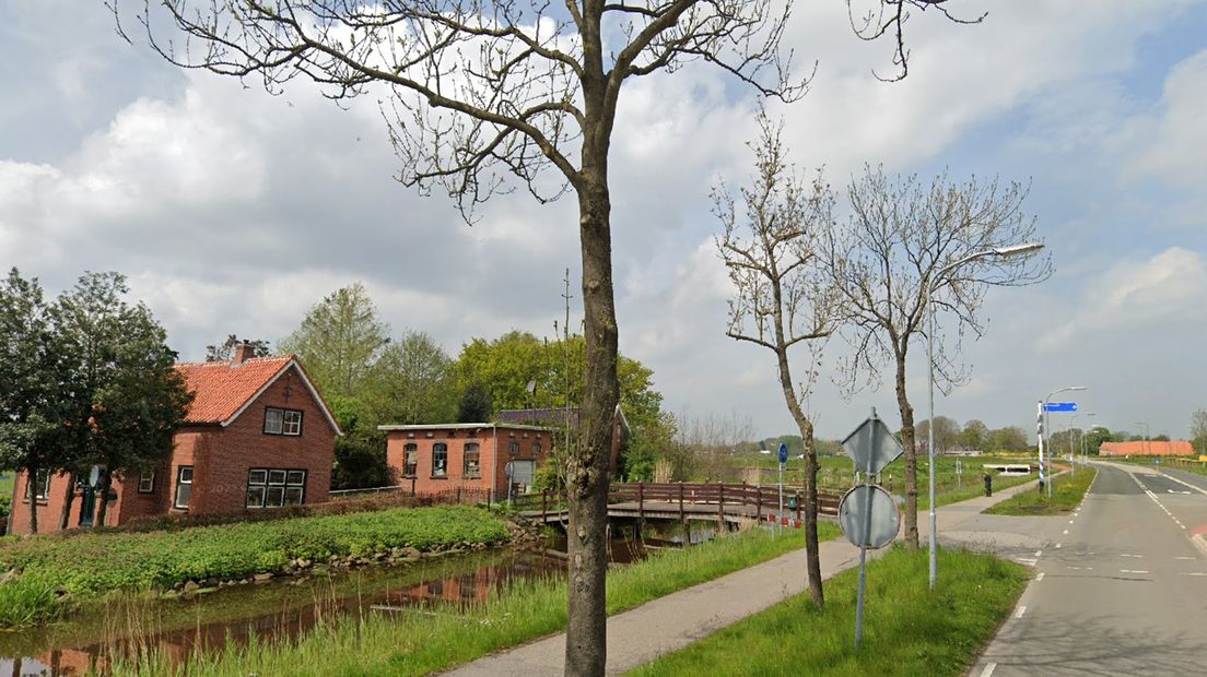 De Borgsloot aan de Hoofdweg ten westen van Meerstad