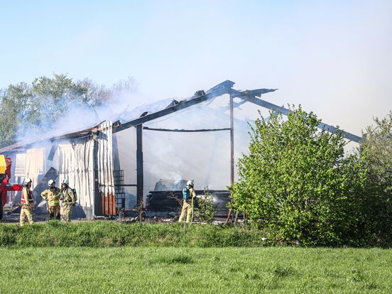 Schuur in de as gelegd door brand