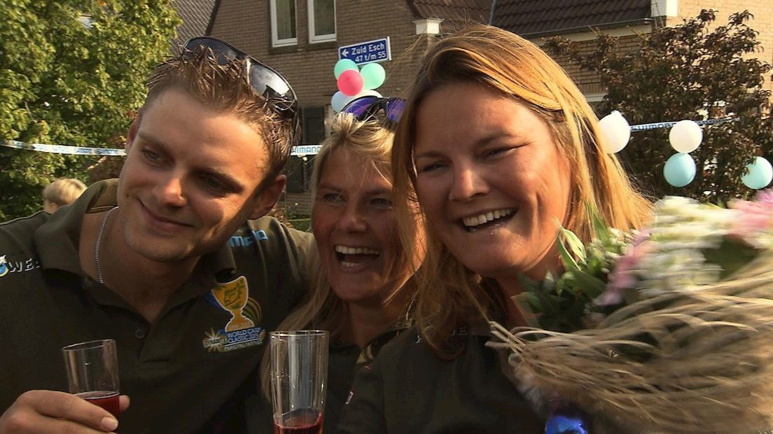 Wereldkampioenen karpervissen feestelijk onthaald in Borne