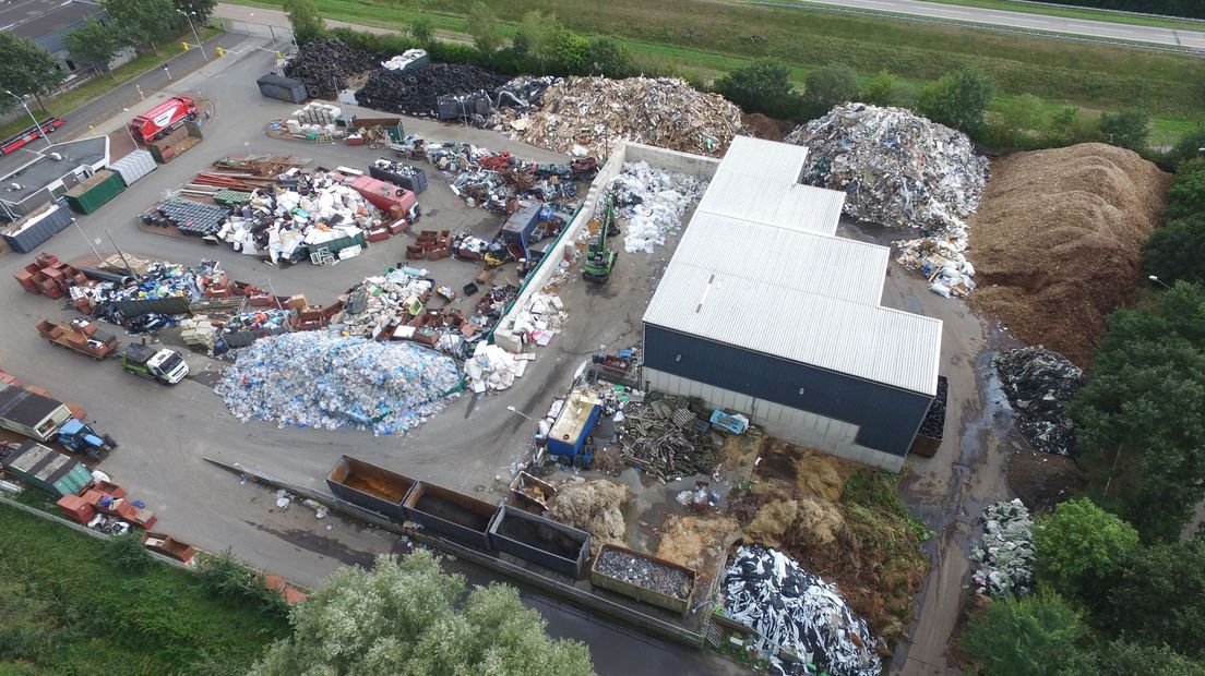 Afvalverwerker Talen in Meppel vanuit de lucht gezien (Rechten: RTV Drenthe / Serge Vinkenvleugel)