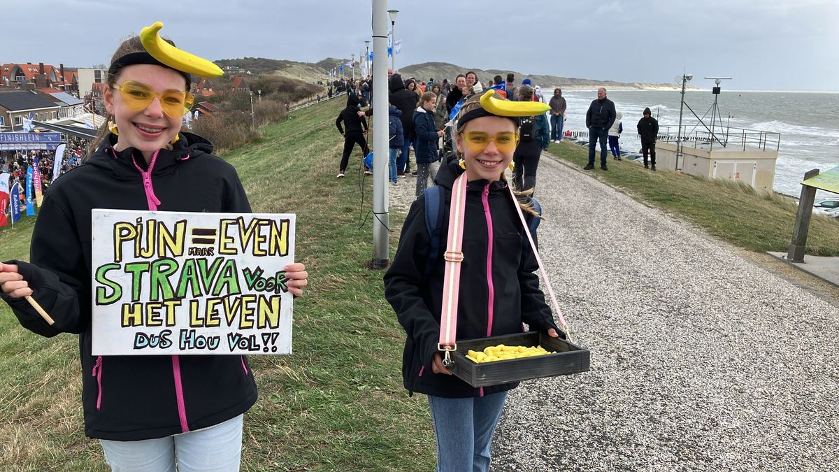 Drukte en feest bij de finishlein in Zoutelande